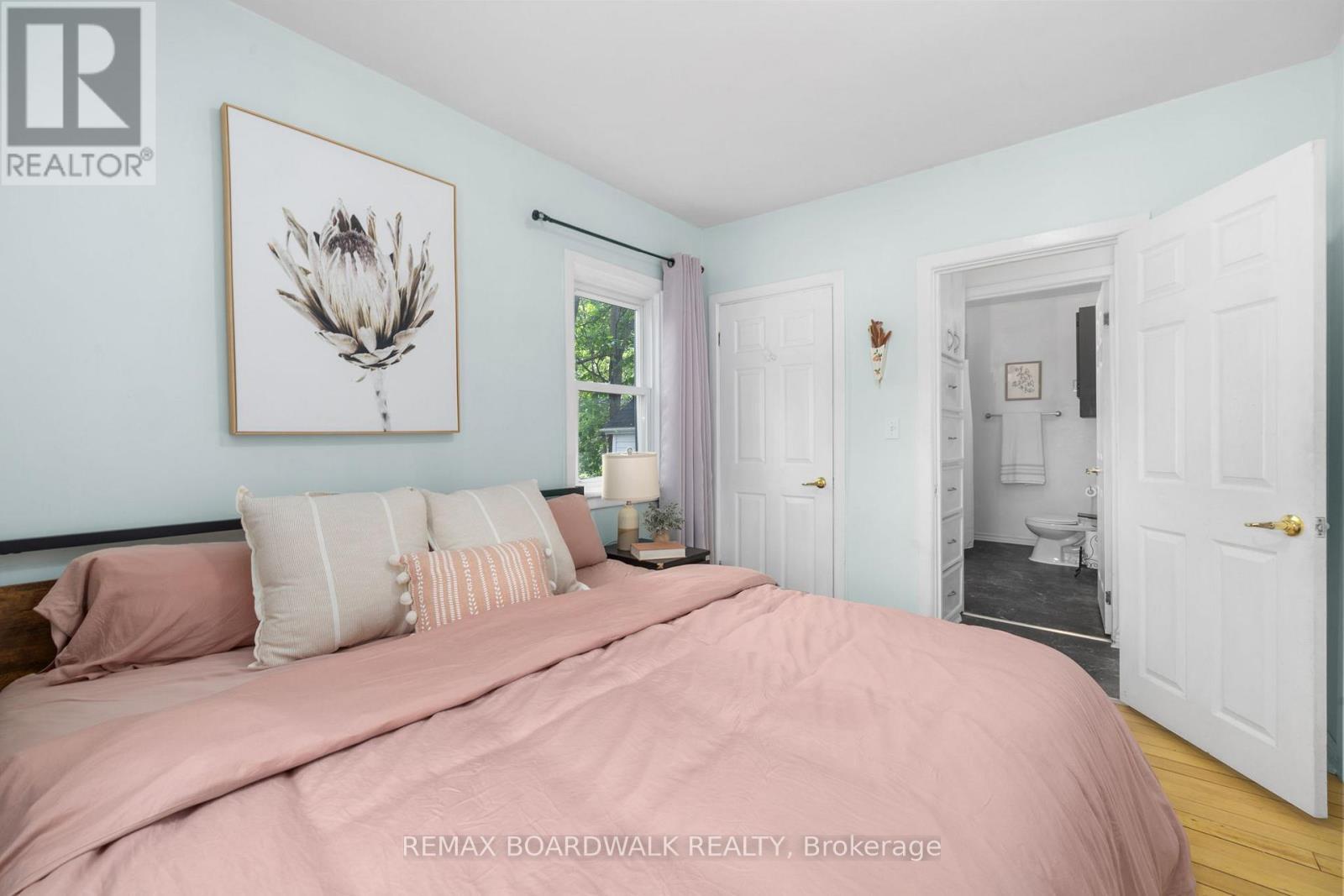 111 Beckwith Street E, Perth, ON - Indoor Photo Showing Bedroom