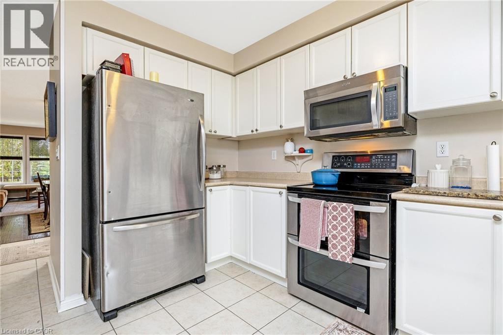 619 Porter Way, Milton, ON - Indoor Photo Showing Kitchen With Stainless Steel Kitchen