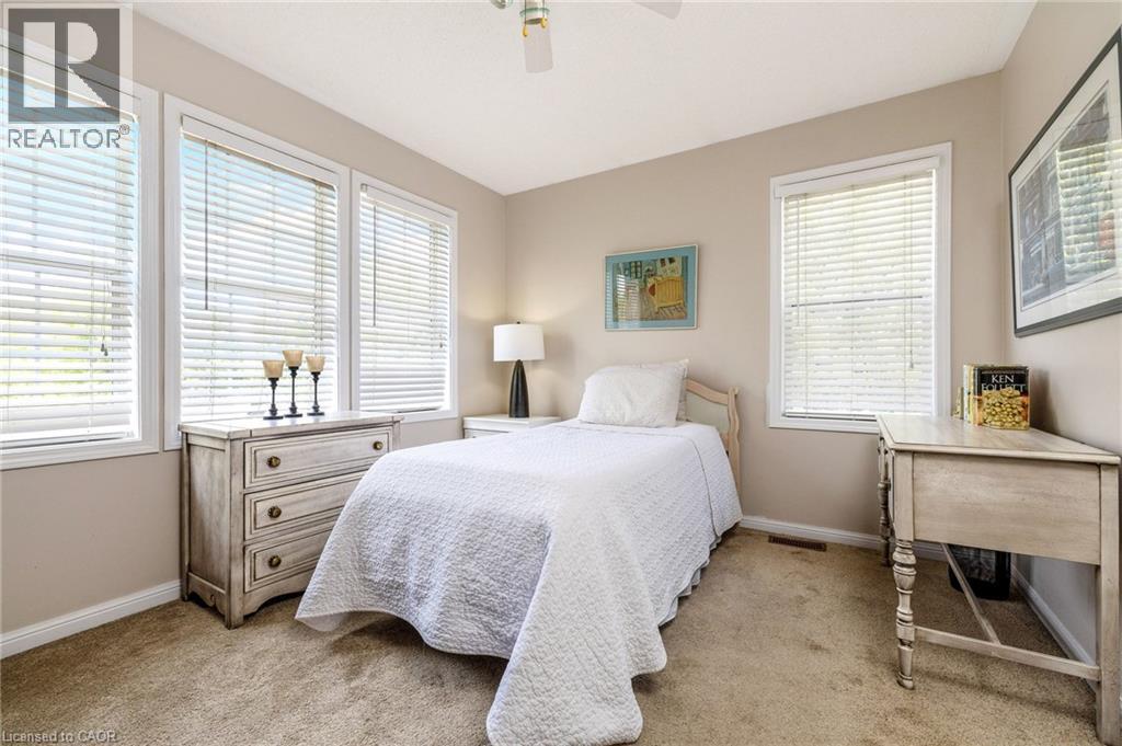 619 Porter Way, Milton, ON - Indoor Photo Showing Bedroom