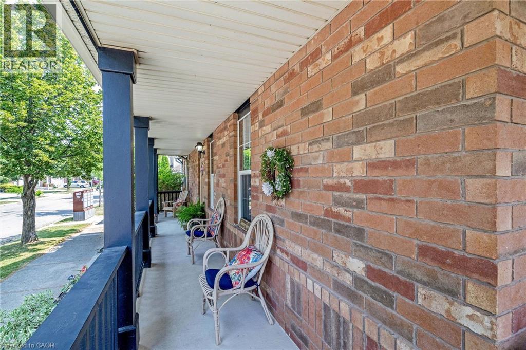 619 Porter Way, Milton, ON - With Exterior