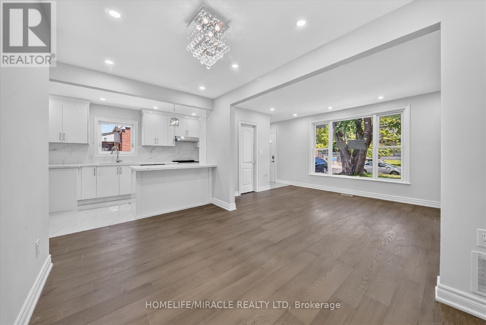 46 Singleton Road, Toronto, ON - Indoor