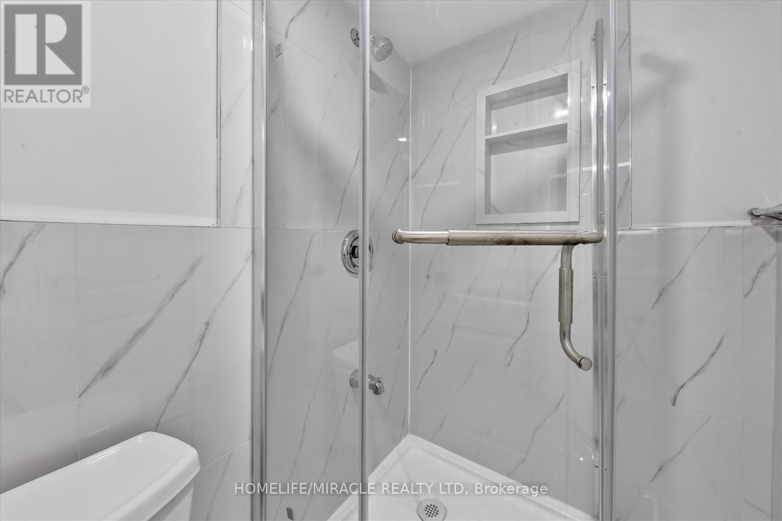 46 Singleton Road, Toronto, ON - Indoor Photo Showing Bathroom