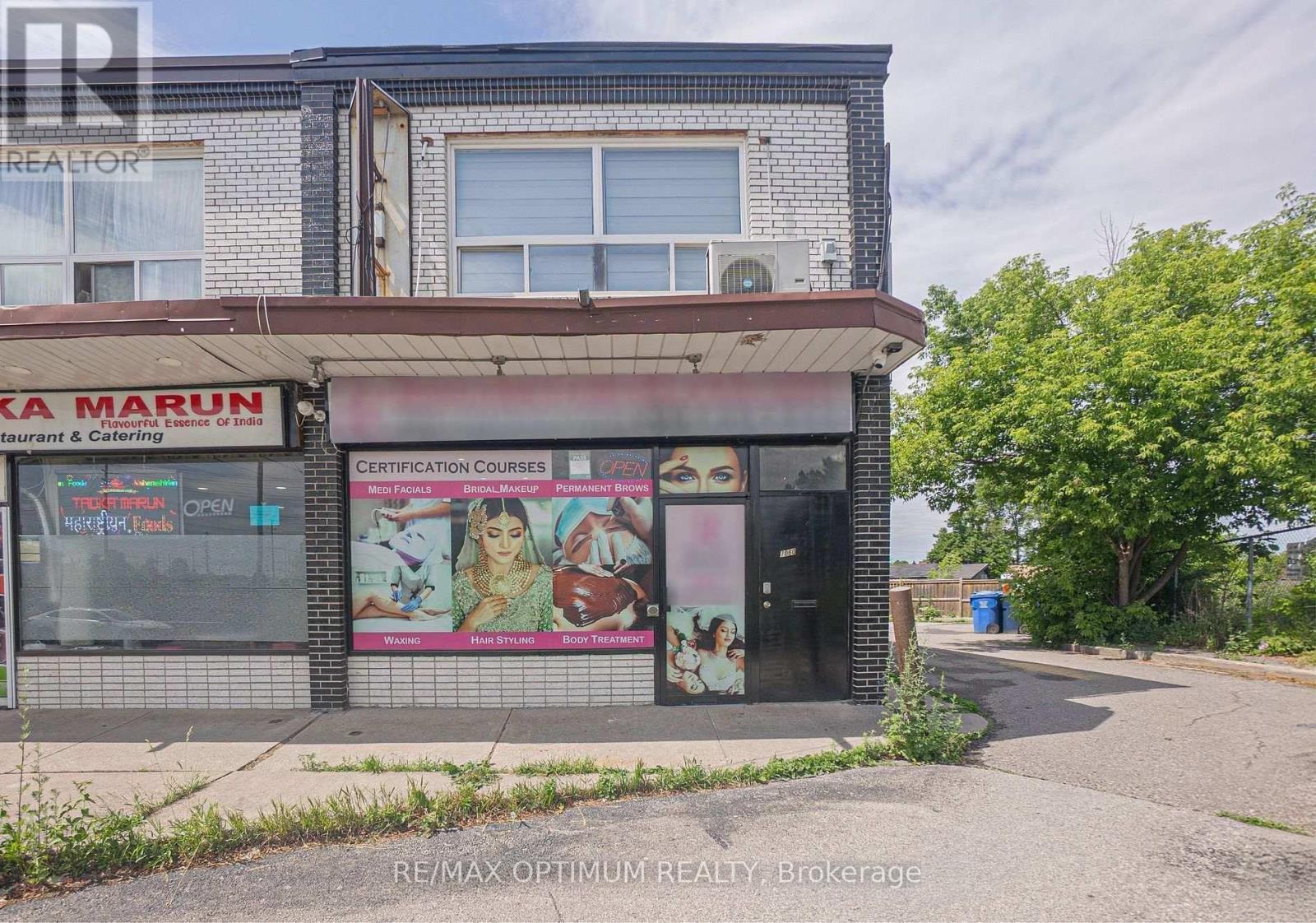 7060 Airport Road, Mississauga, ON