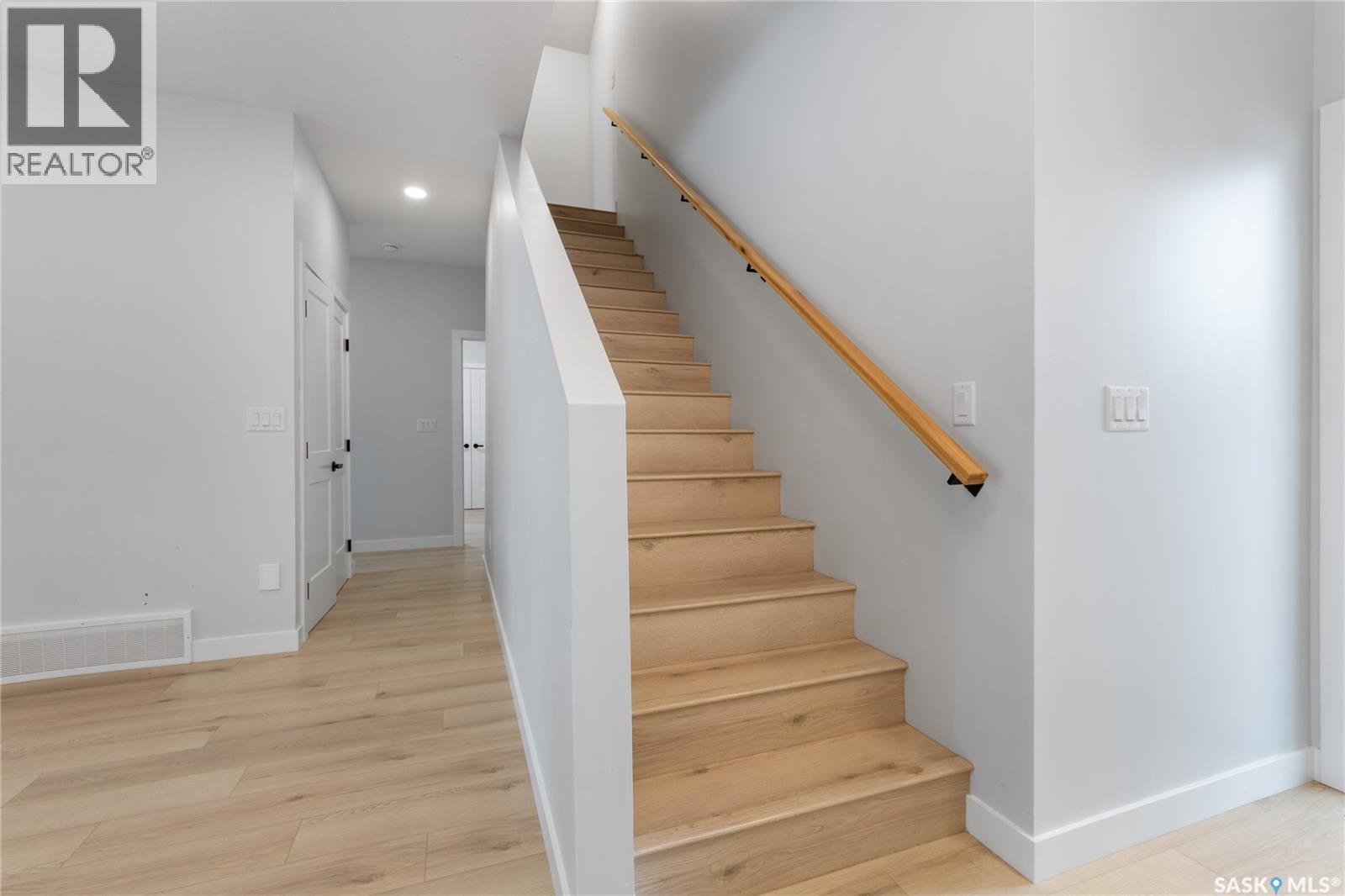371 Leskiw Bend, Saskatoon, SK - Indoor Photo Showing Other Room