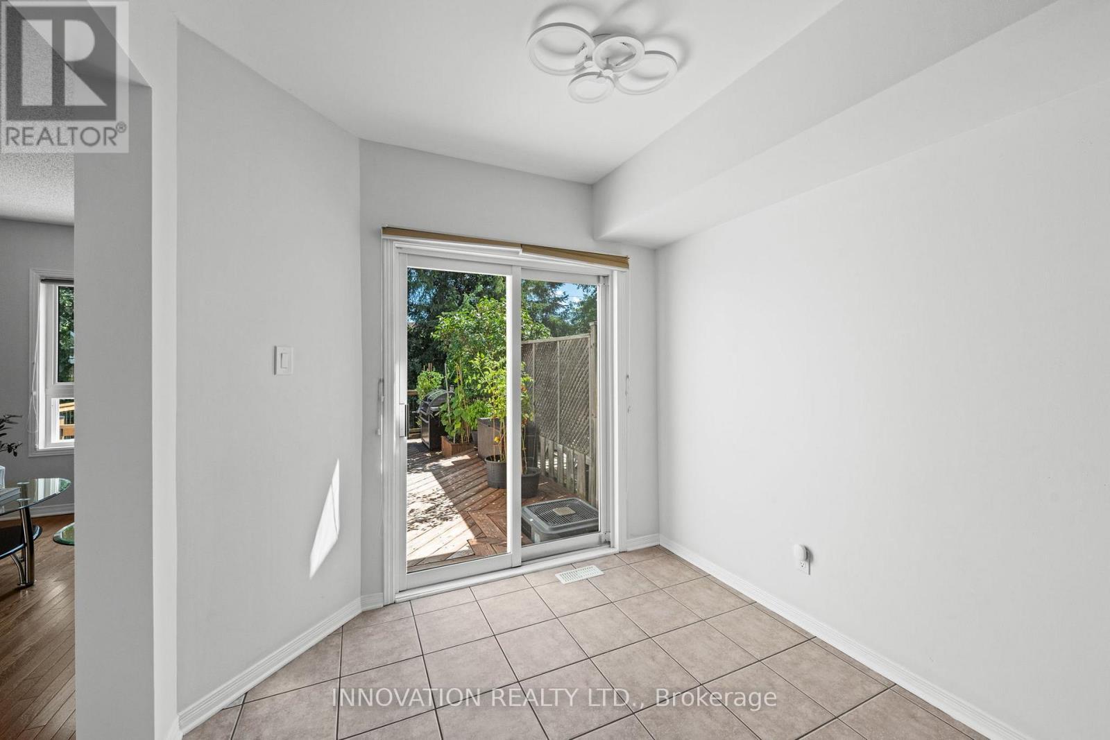 37 Chantilly Gate, Ottawa, ON - Indoor Photo Showing Other Room