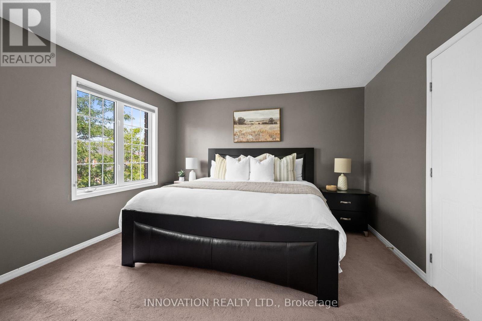 37 Chantilly Gate, Ottawa, ON - Indoor Photo Showing Bedroom