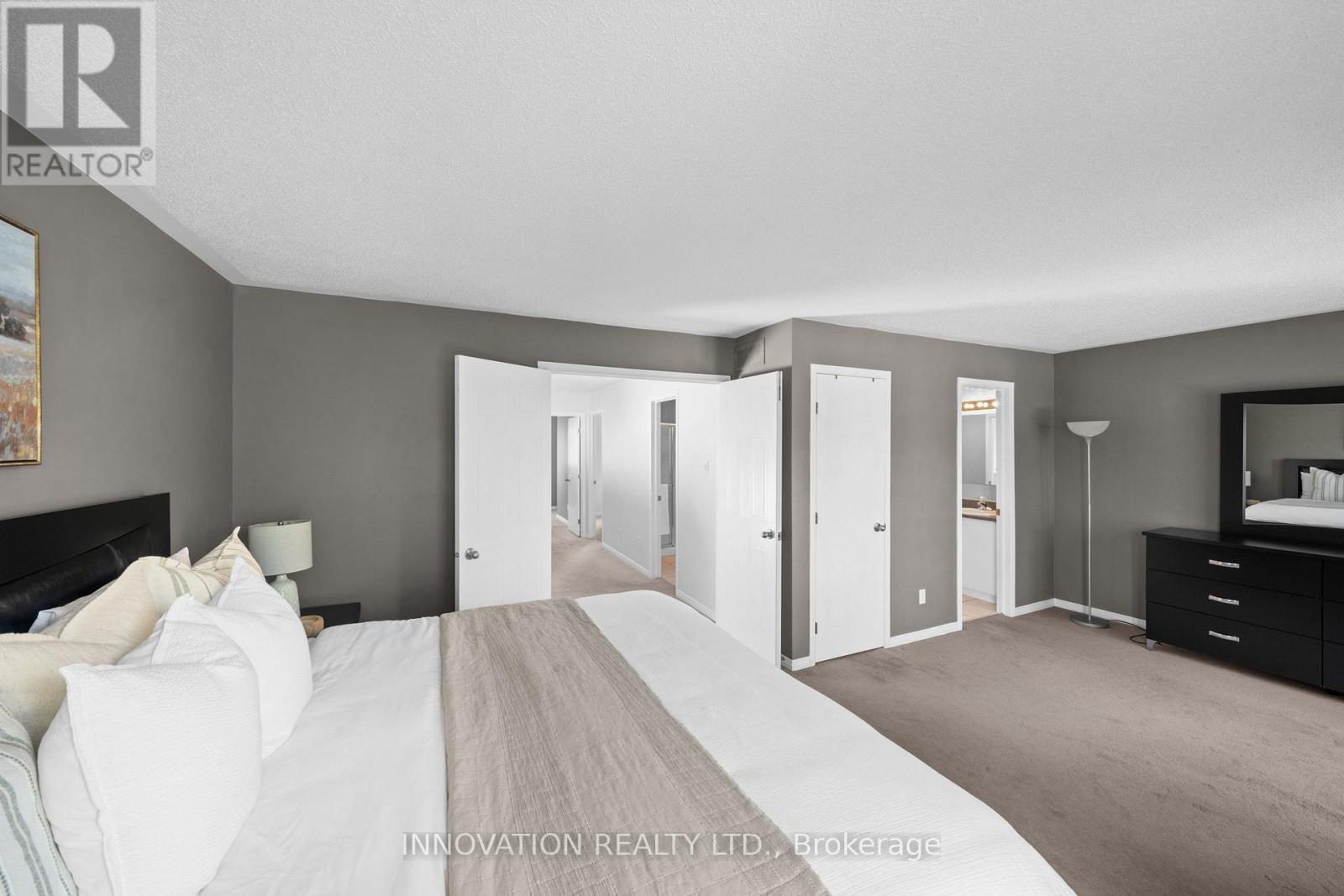 37 Chantilly Gate, Ottawa, ON - Indoor Photo Showing Bedroom