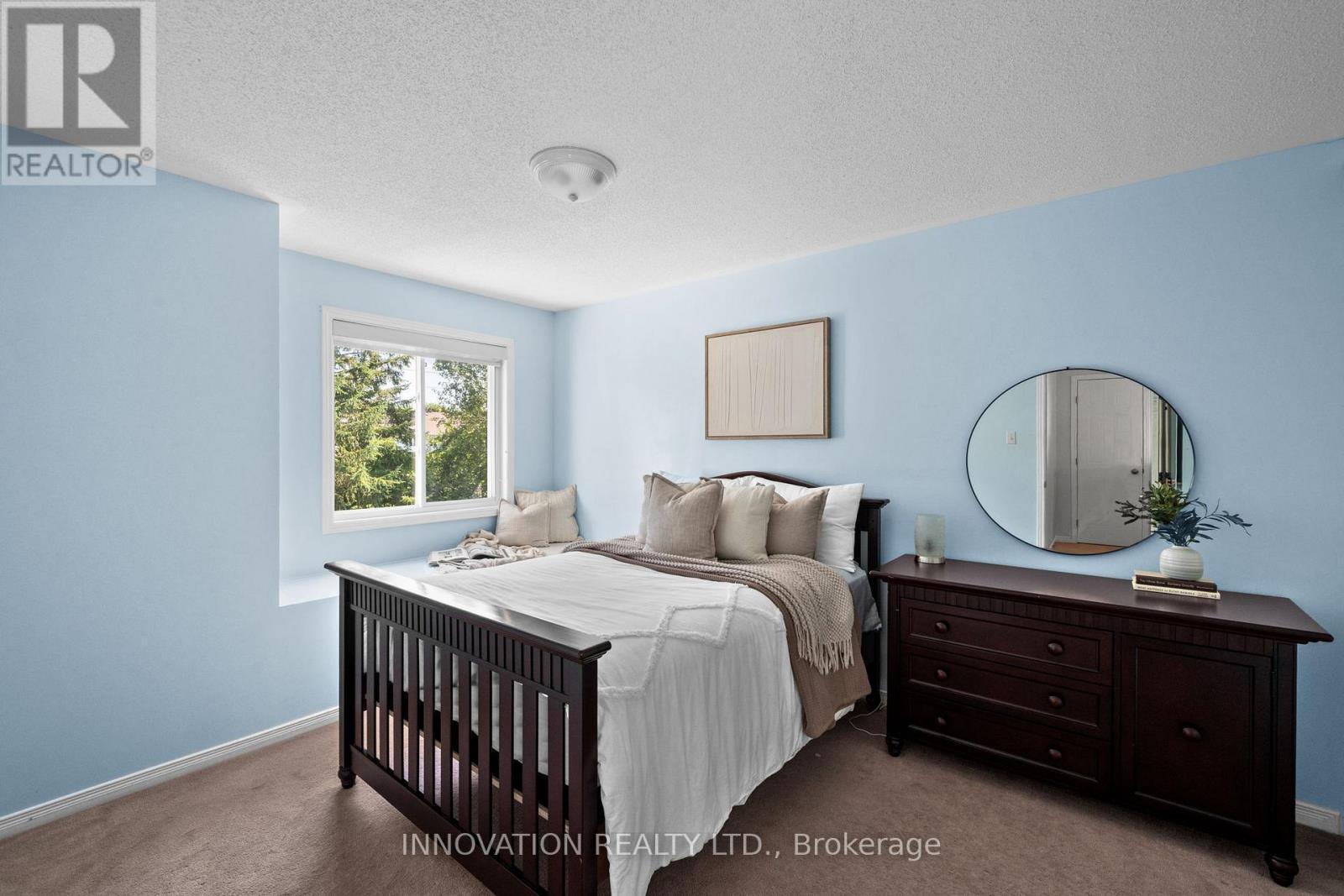 37 Chantilly Gate, Ottawa, ON - Indoor Photo Showing Bedroom