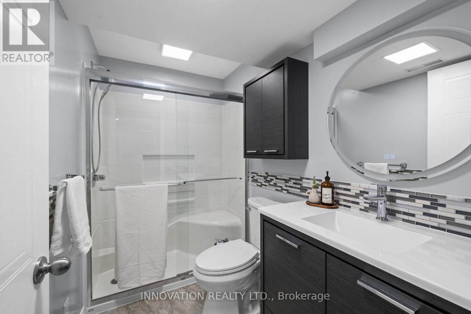 37 Chantilly Gate, Ottawa, ON - Indoor Photo Showing Bathroom
