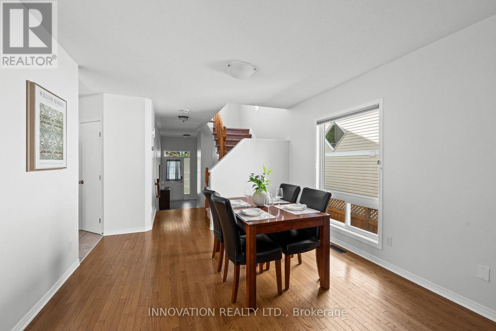 37 Chantilly Gate, Ottawa, ON - Indoor Photo Showing Dining Room