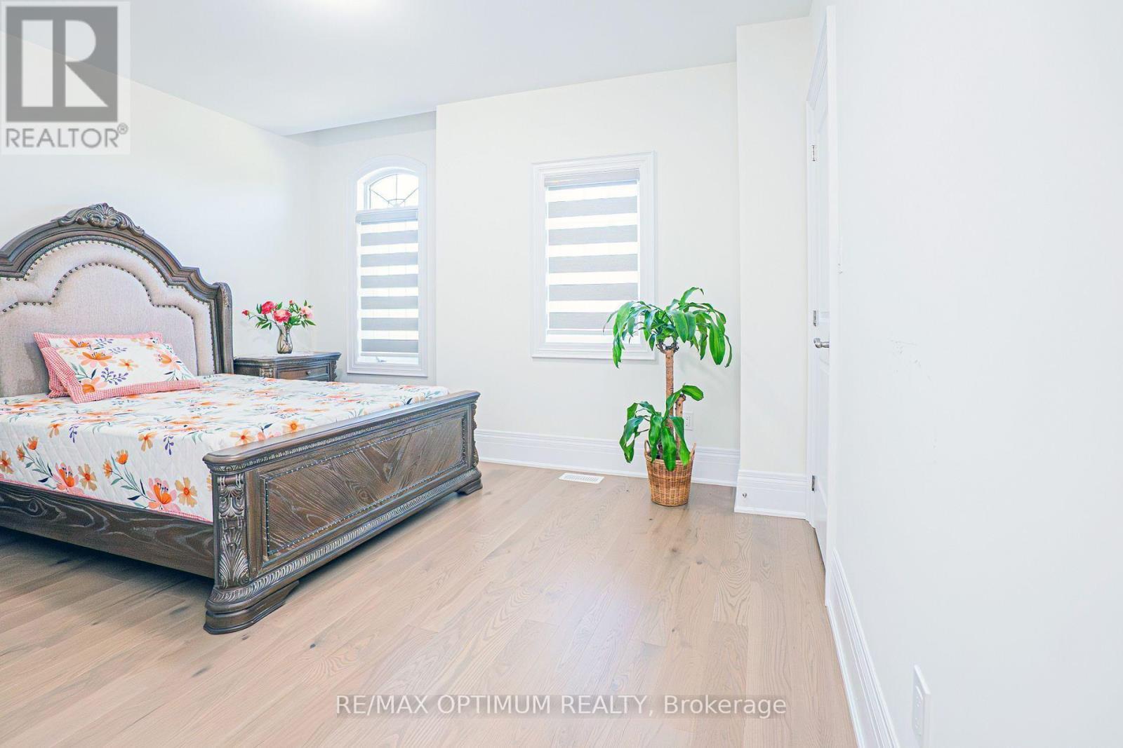 53 Kinburn Crescent, Vaughan, ON - Indoor Photo Showing Bedroom