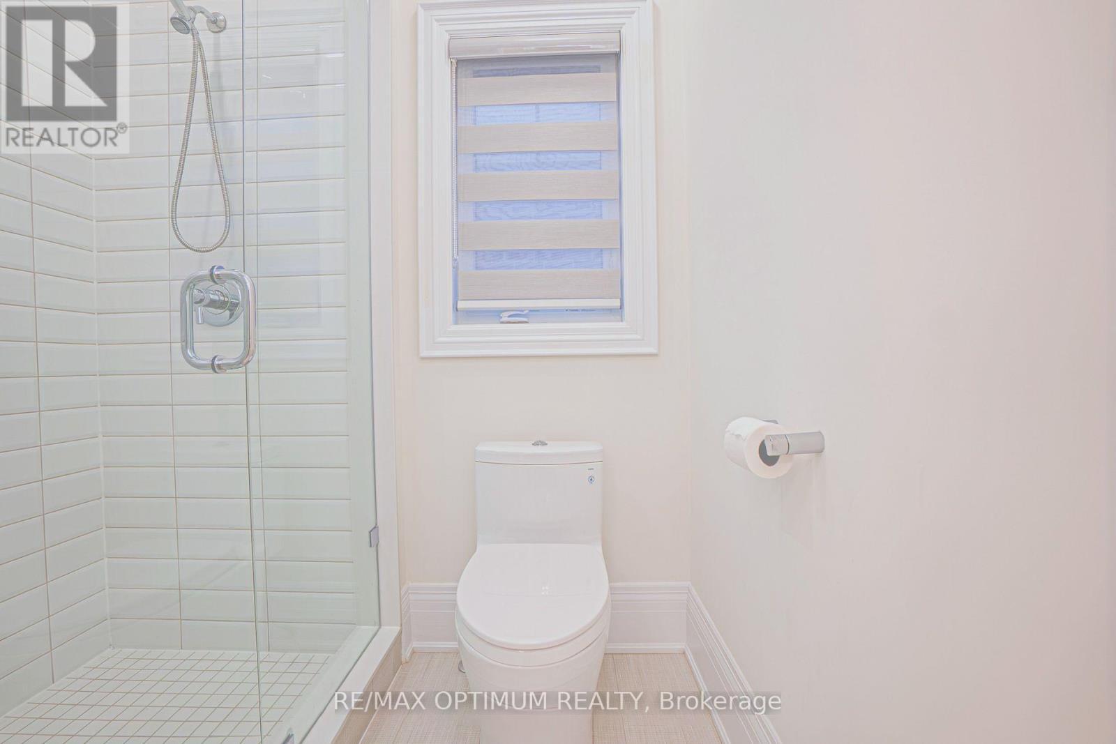 53 Kinburn Crescent, Vaughan, ON - Indoor Photo Showing Bathroom