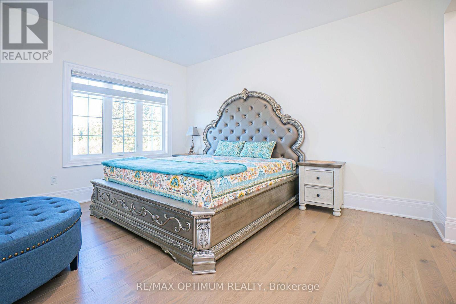 53 Kinburn Crescent, Vaughan, ON - Indoor Photo Showing Bedroom