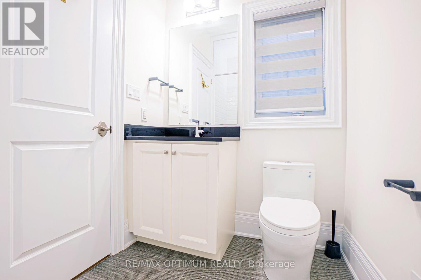 53 Kinburn Crescent, Vaughan, ON - Indoor Photo Showing Bathroom