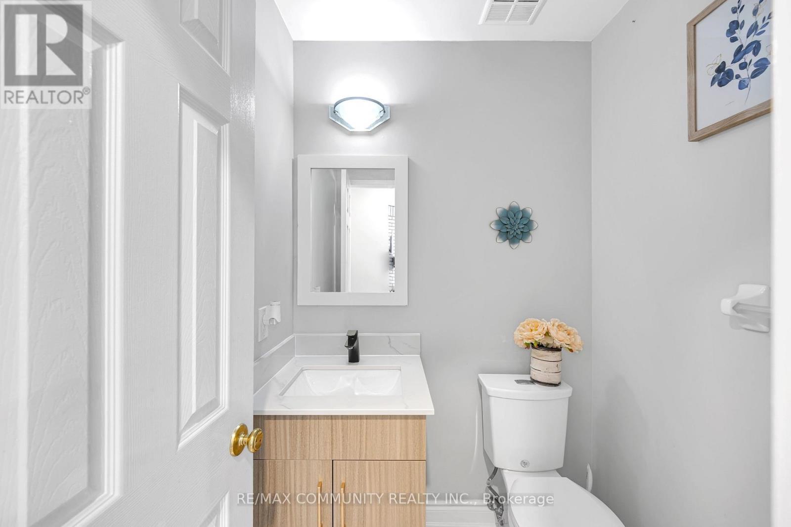 5326 Segriff Drive, Mississauga, ON - Indoor Photo Showing Bathroom