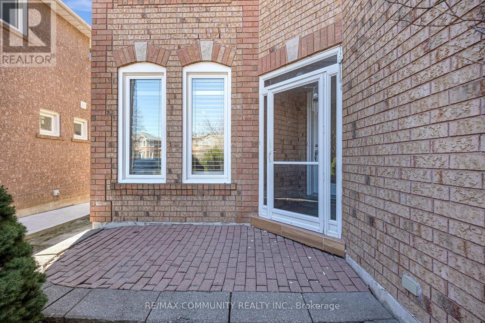 5326 Segriff Drive, Mississauga, ON - Outdoor With Exterior