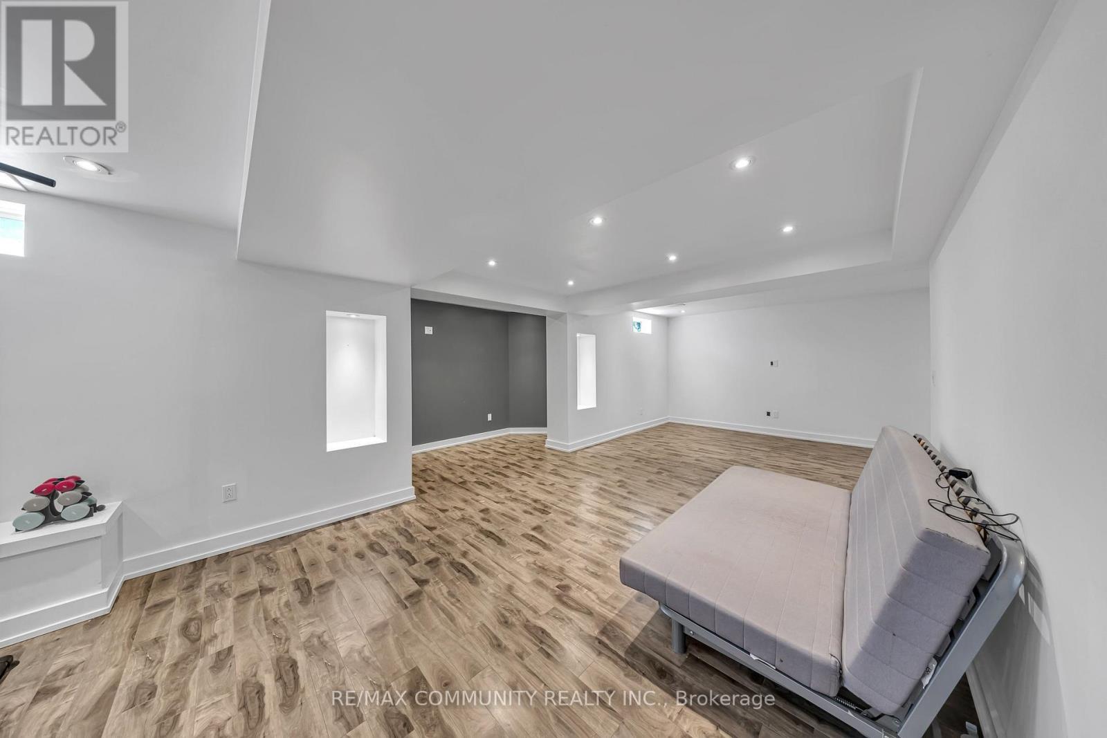 5326 Segriff Drive, Mississauga, ON - Indoor Photo Showing Other Room