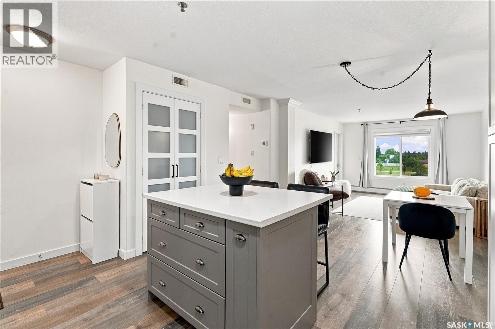 301 235 Herold Terrace, Saskatoon, SK - Indoor Photo Showing Kitchen