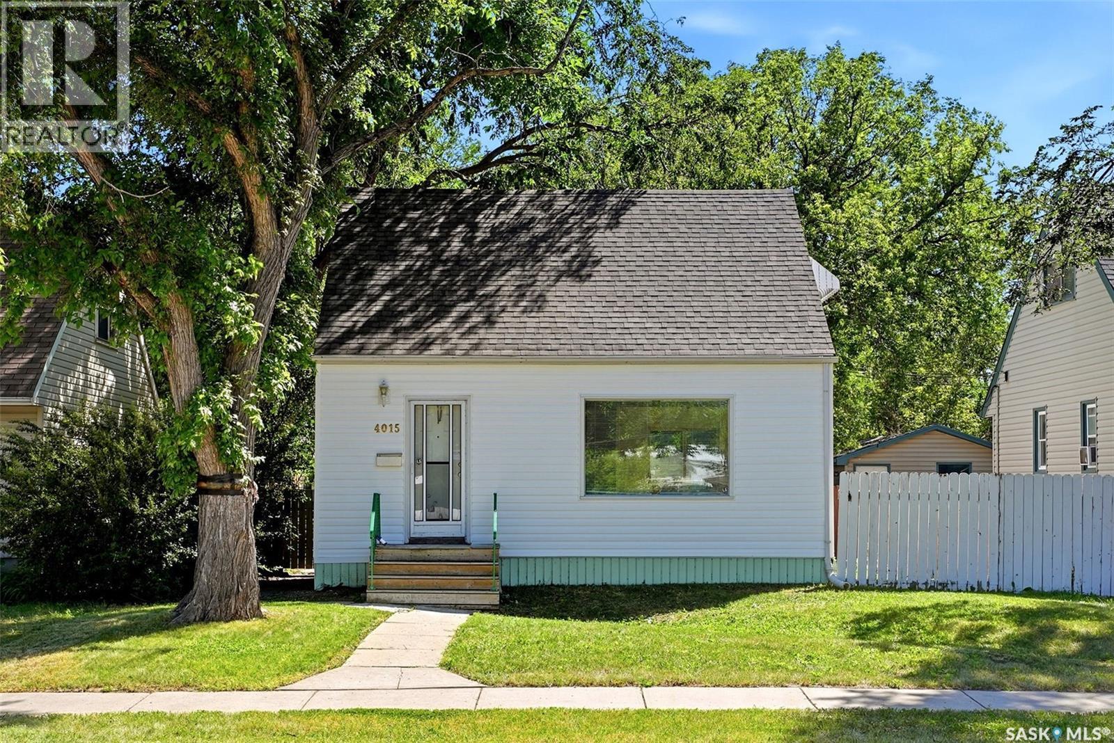 4015 2Nd Avenue, Regina, SK - Outdoor