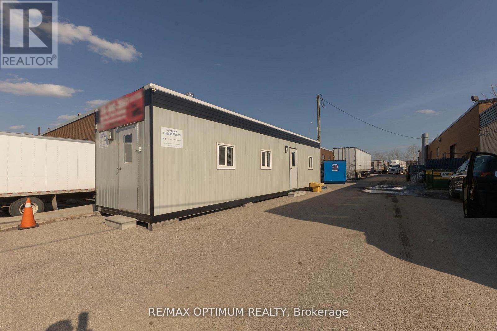 1232 Aerowood Drive, Mississauga, ON