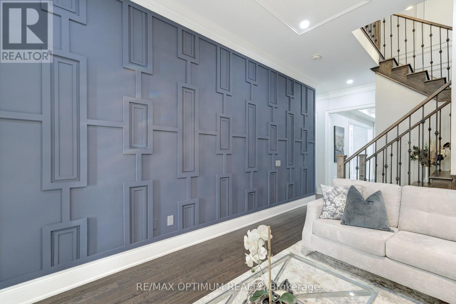 8 Lyle Way, Brampton, ON - Indoor Photo Showing Other Room