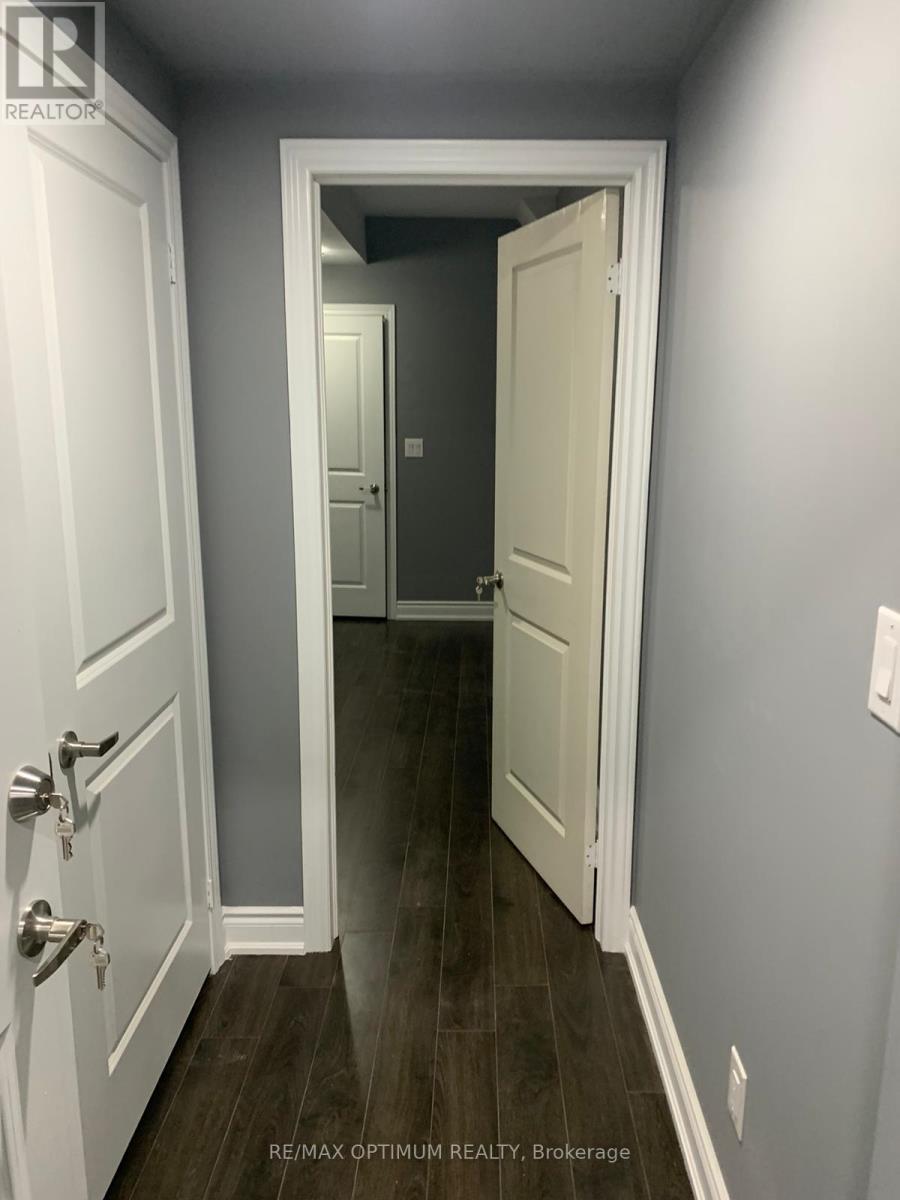 8 Lyle Way, Brampton, ON - Indoor Photo Showing Other Room