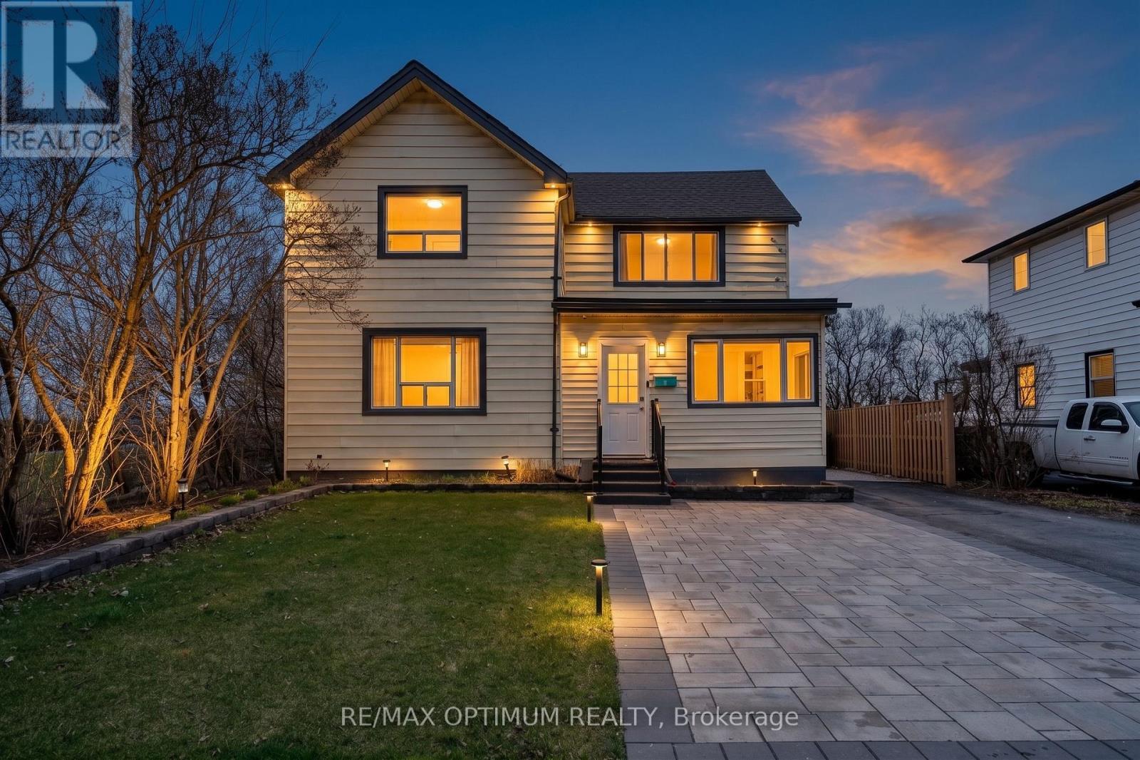 1019 Beach Boulevard, Hamilton, ON - Outdoor