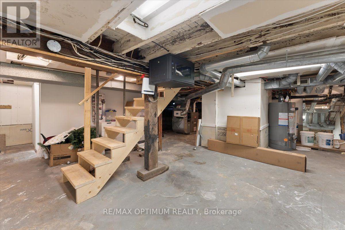 1019 Beach Boulevard, Hamilton, ON - Indoor Photo Showing Basement