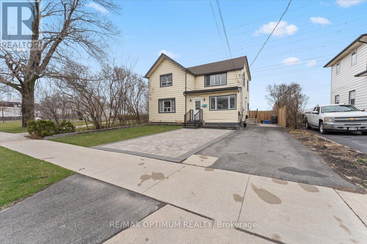 1019 Beach Boulevard, Hamilton, ON - Outdoor