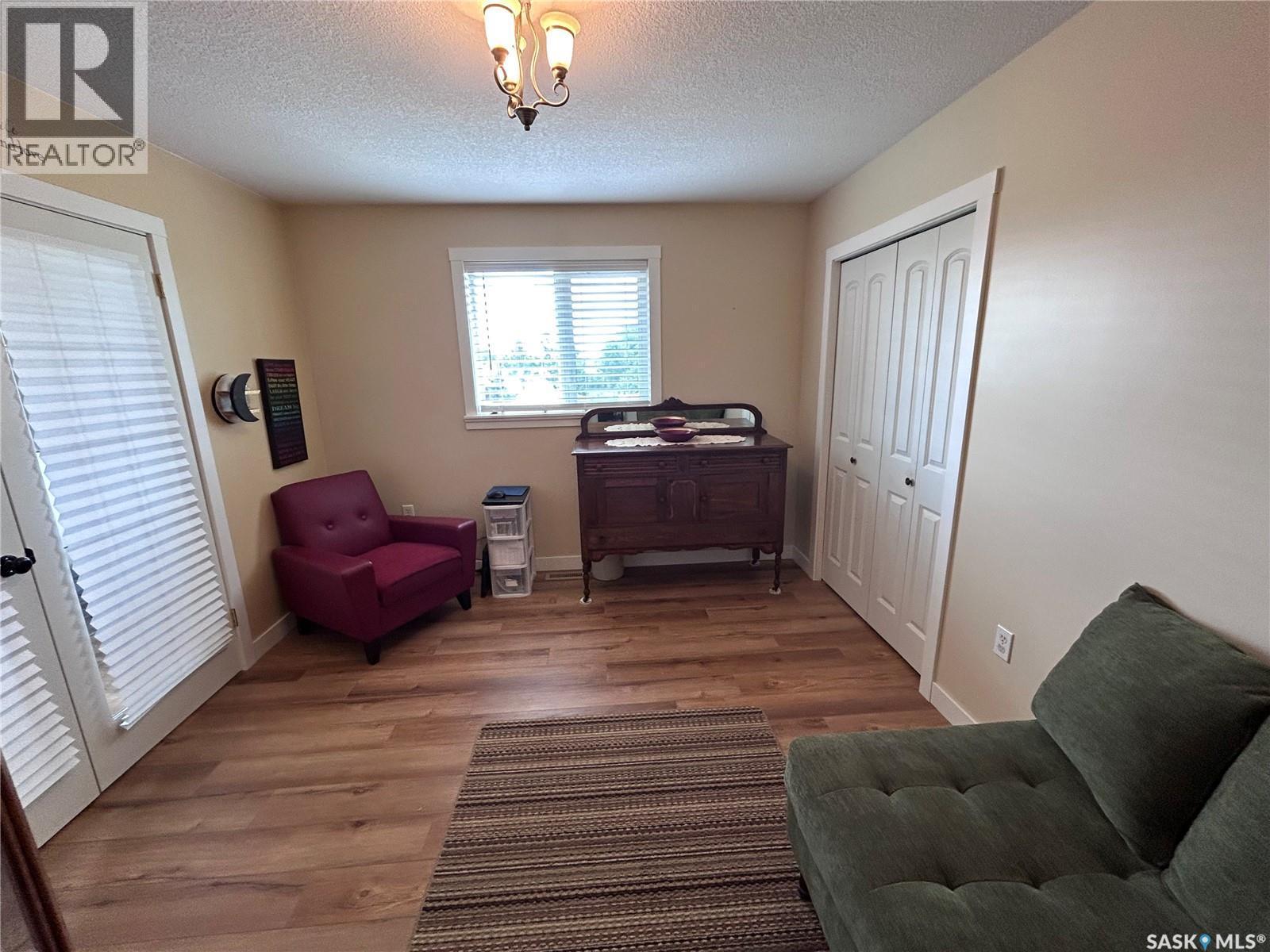 Dew Acreage, Estevan Rm No. 5, SK - Indoor