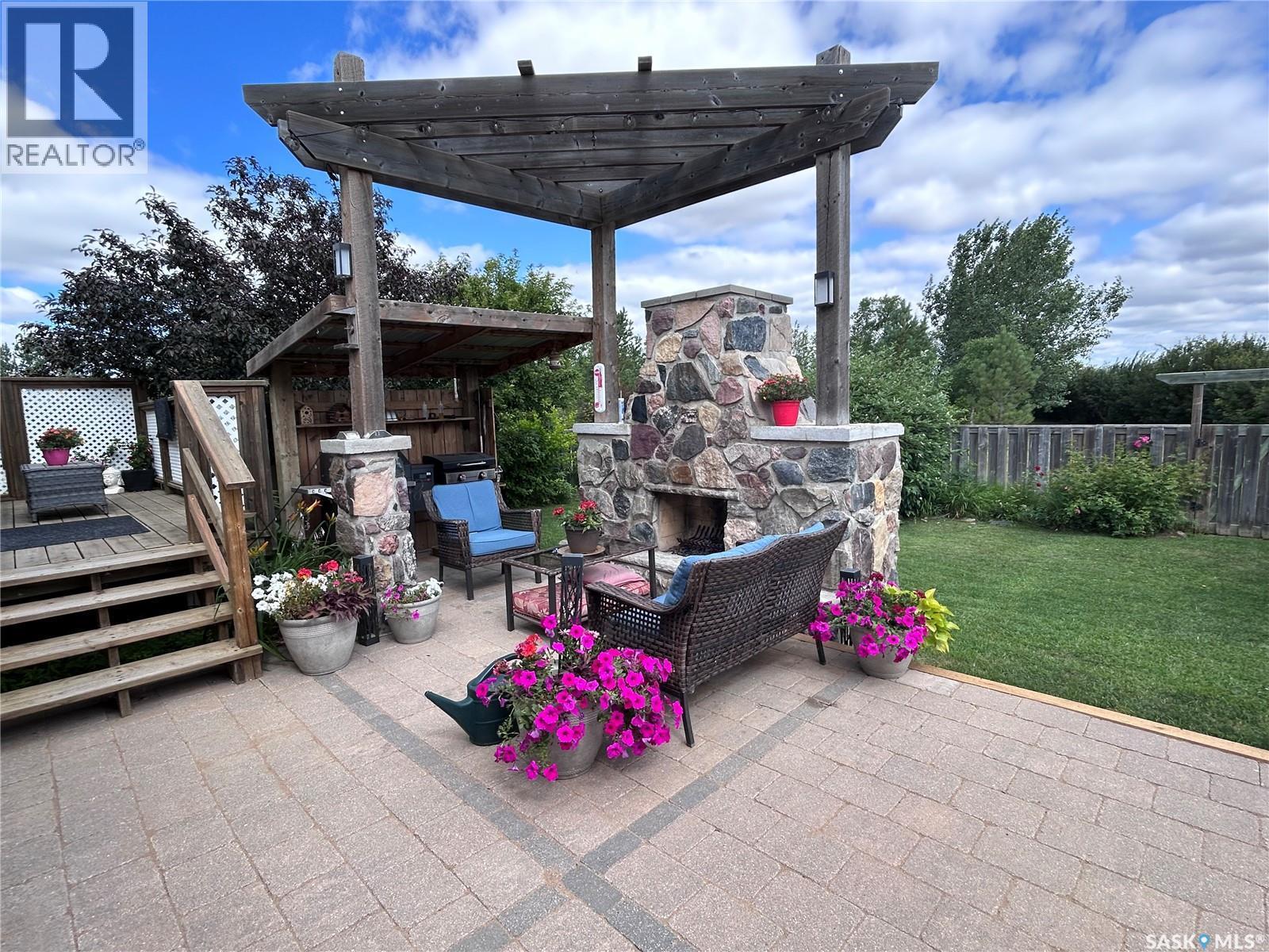 Dew Acreage, Estevan Rm No. 5, SK - Outdoor With Deck Patio Veranda