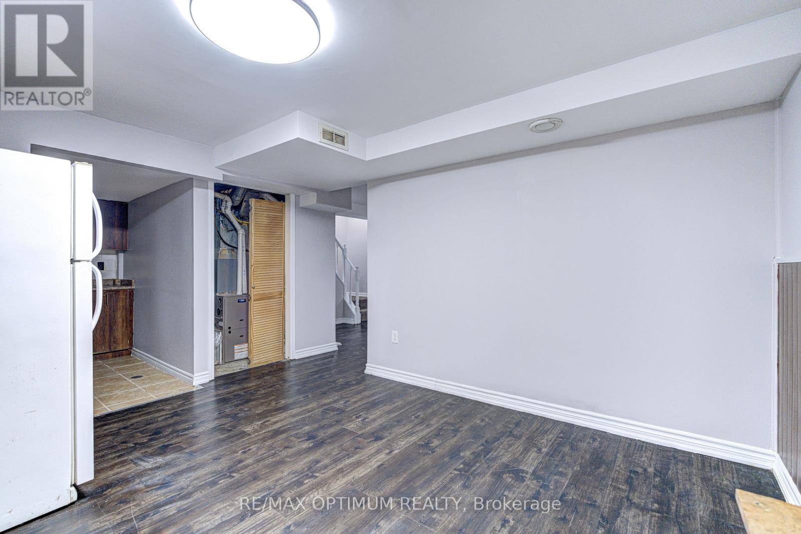 5 Roehampton Crescent, Brampton, ON - Indoor Photo Showing Other Room