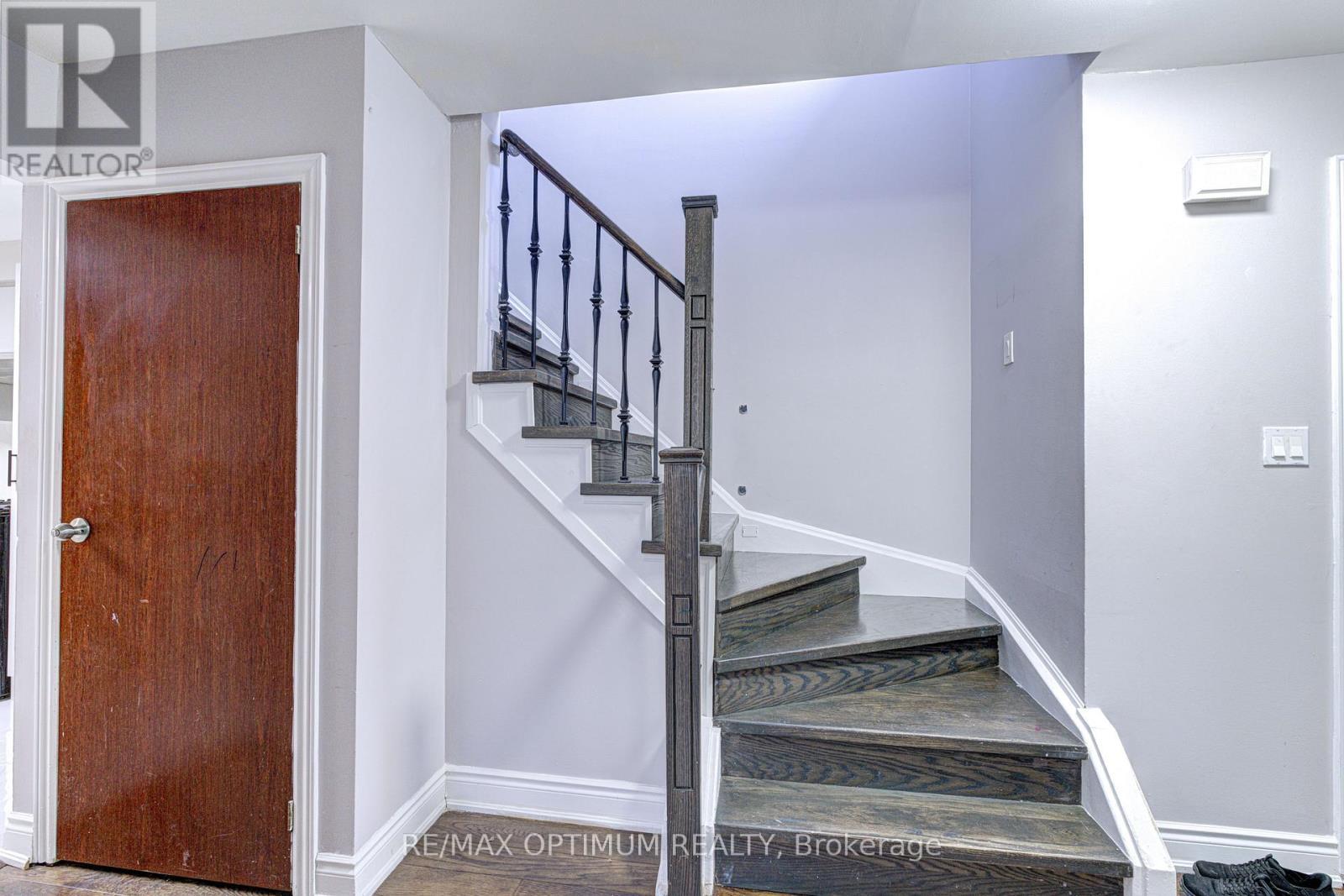 5 Roehampton Crescent, Brampton, ON - Indoor Photo Showing Other Room