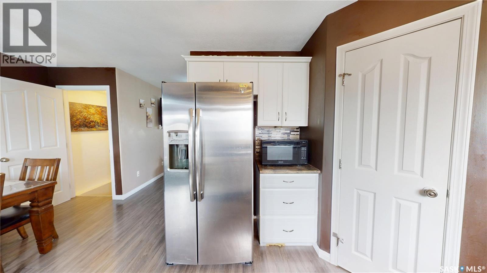 2933 Mcclocklin Road, Saskatoon, SK - Indoor