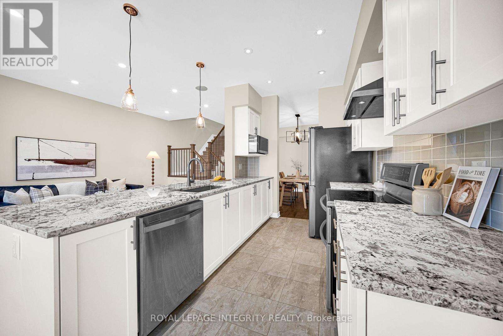 256 Dolce Crescent, Ottawa, ON - Indoor Photo Showing Kitchen With Upgraded Kitchen