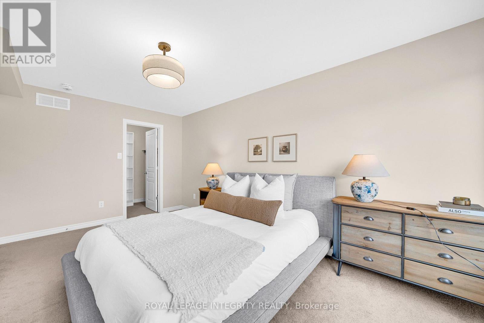 256 Dolce Crescent, Ottawa, ON - Indoor Photo Showing Bedroom