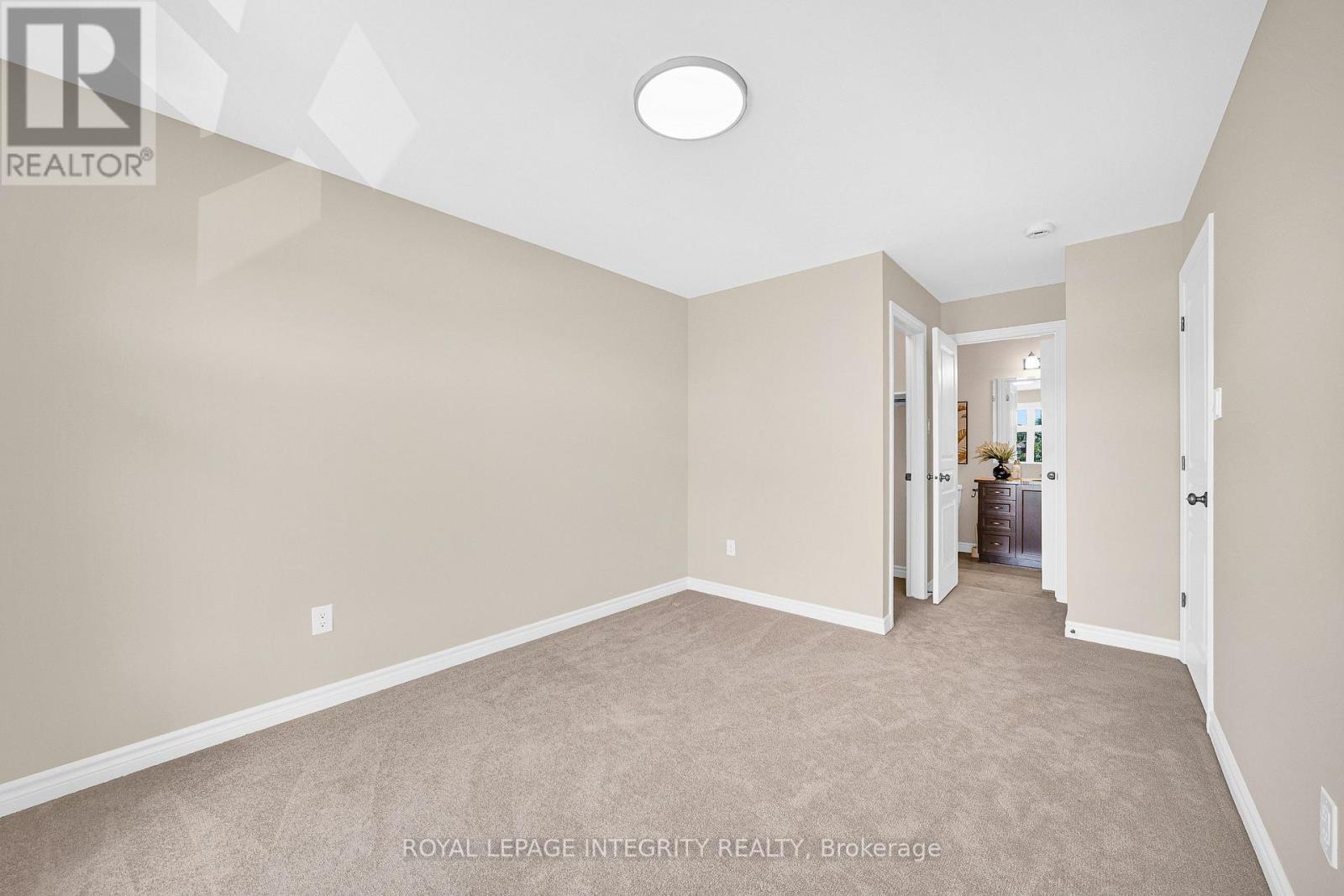 256 Dolce Crescent, Ottawa, ON - Indoor Photo Showing Other Room