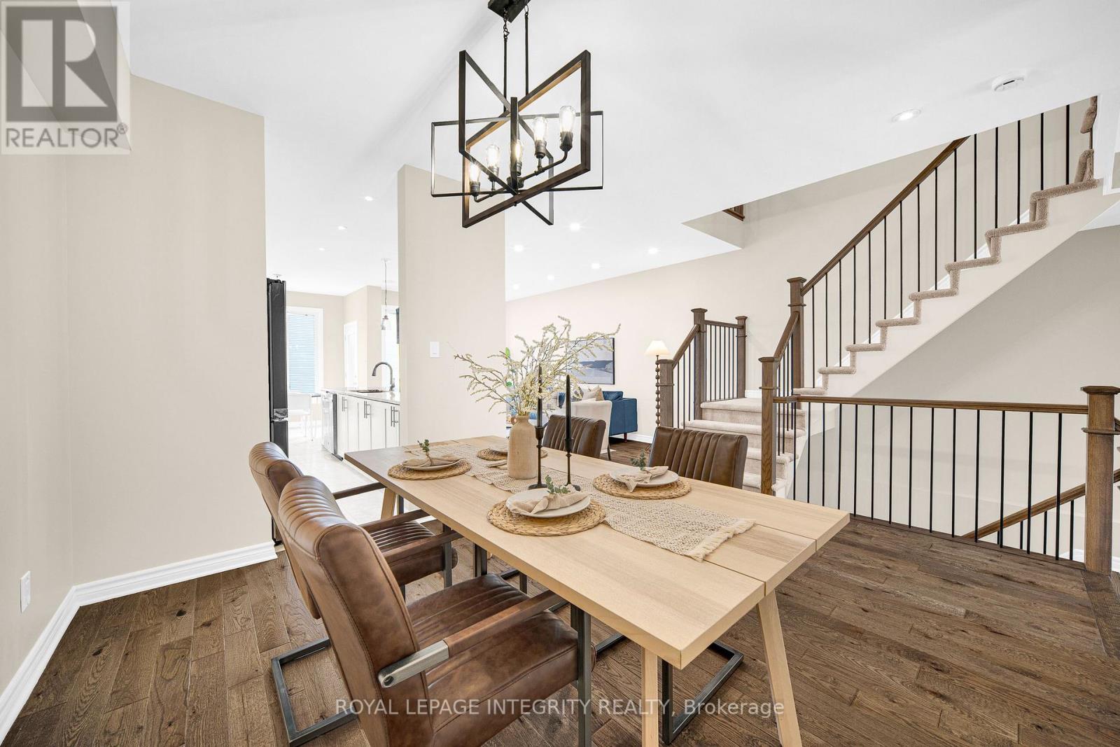 256 Dolce Crescent, Ottawa, ON - Indoor Photo Showing Dining Room
