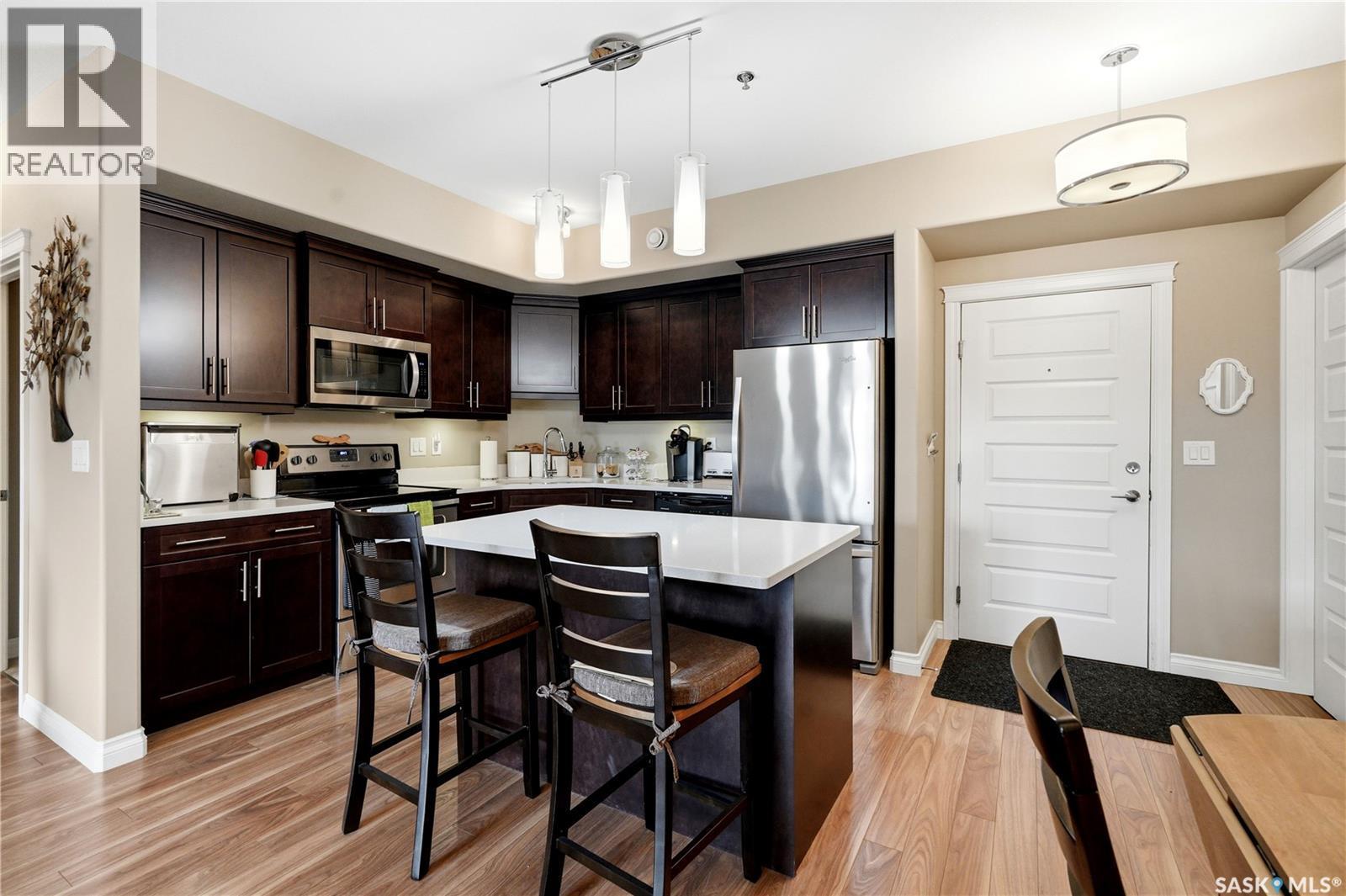 203 423 Nelson Road, Saskatoon, SK - Indoor Photo Showing Kitchen With Upgraded Kitchen