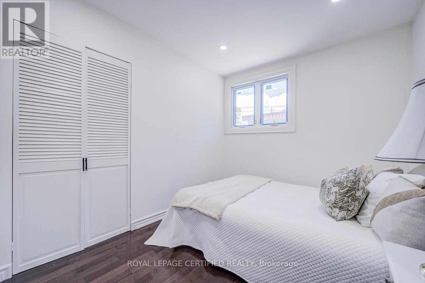 79 Samson Crescent, Toronto, ON - Indoor Photo Showing Bedroom
