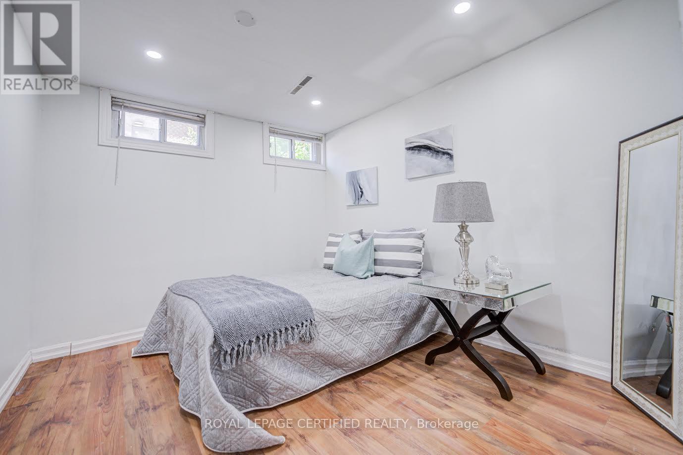 79 Samson Crescent, Toronto, ON - Indoor Photo Showing Bedroom