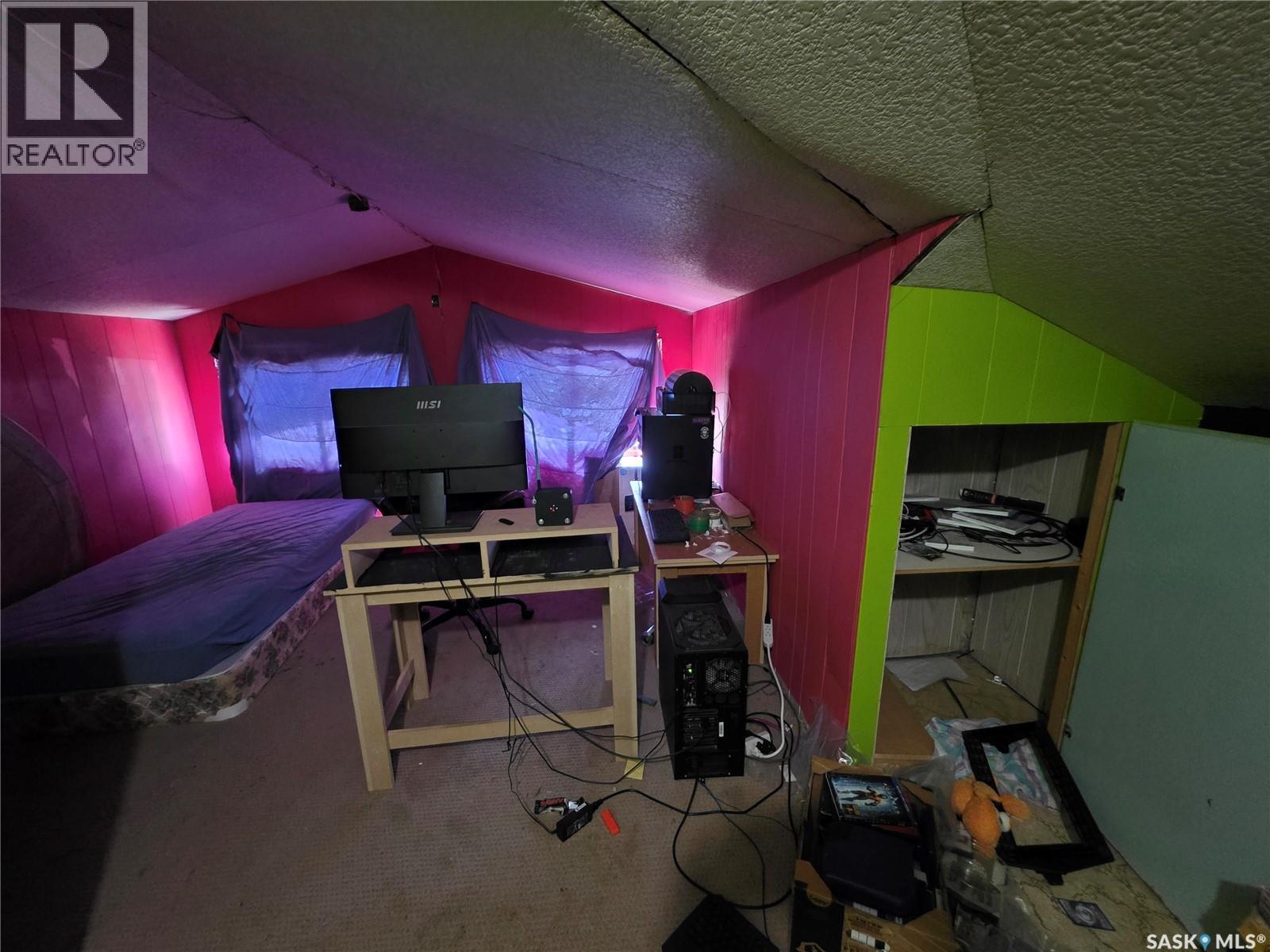 1328 Herbert Avenue, Herbert, SK - Indoor