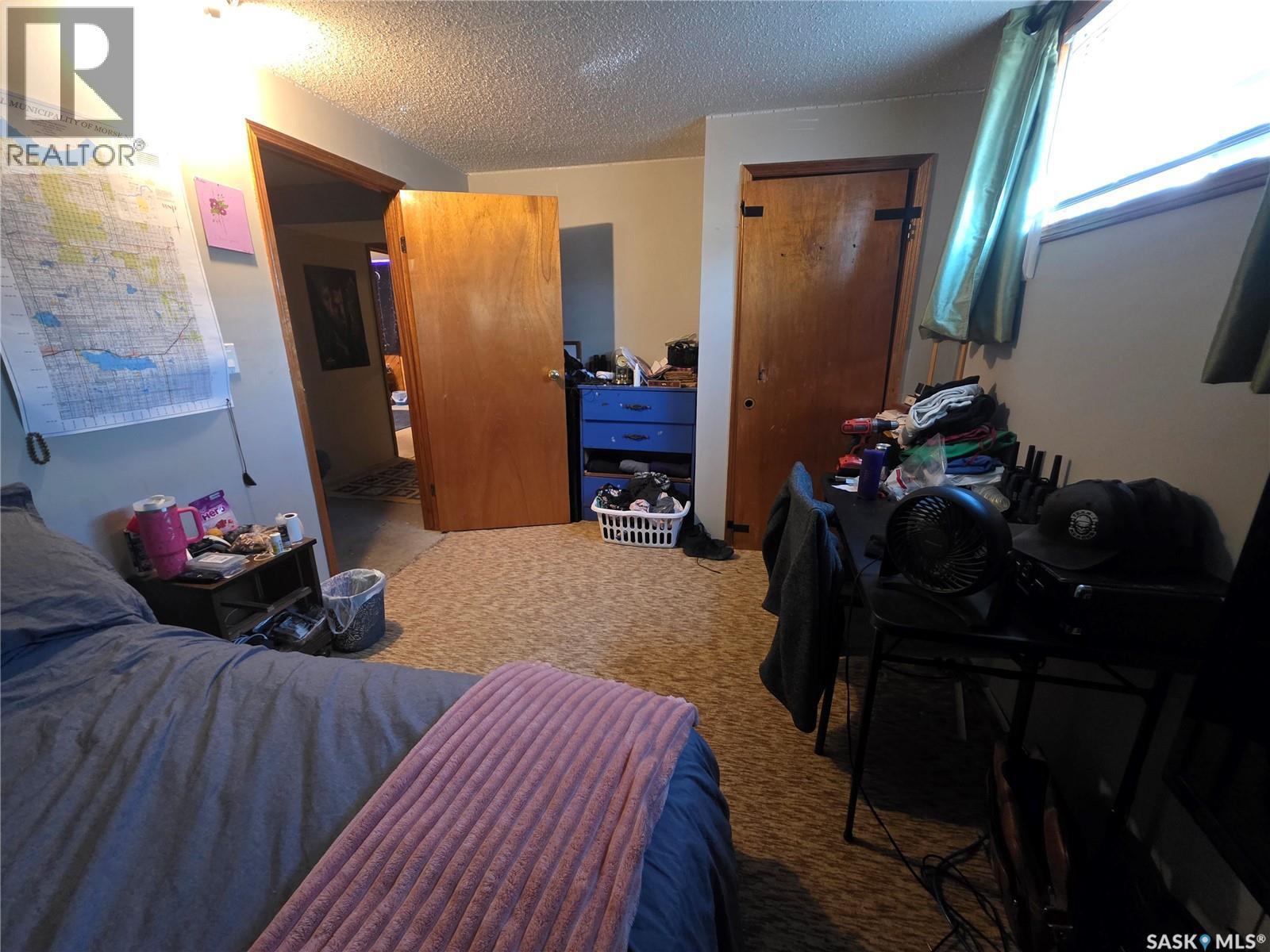 1328 Herbert Avenue, Herbert, SK - Indoor Photo Showing Bedroom