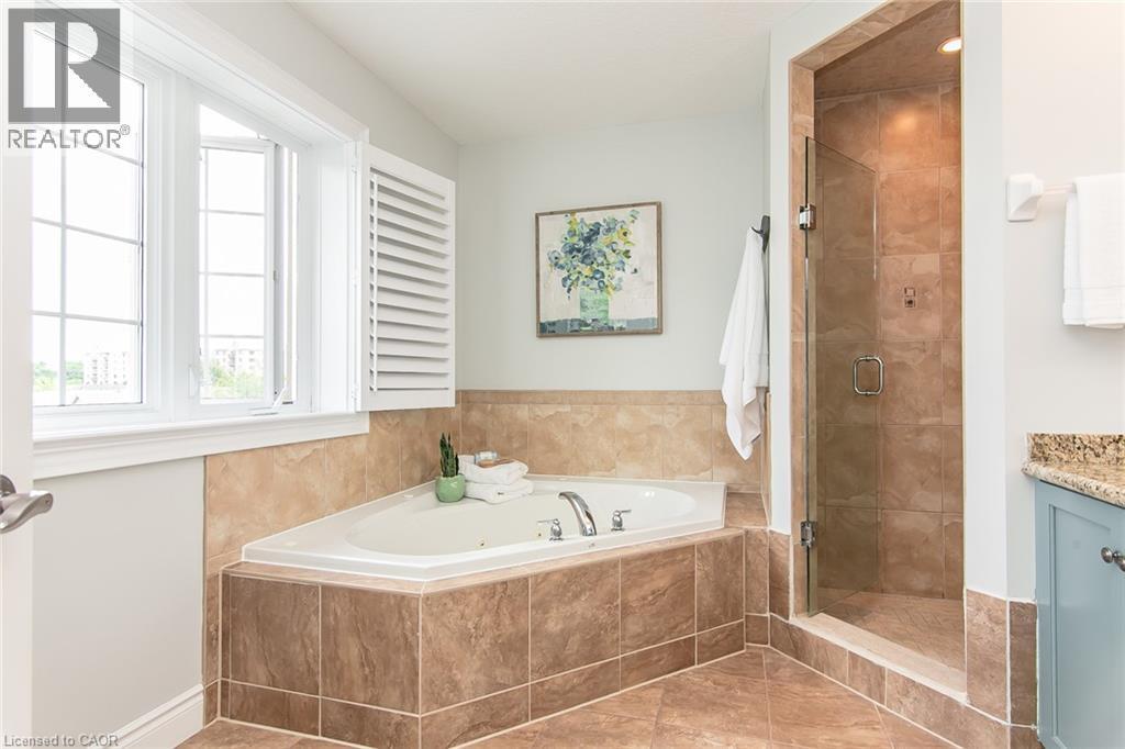 563 Woolgrass Avenue, Waterloo, ON - Indoor Photo Showing Bathroom