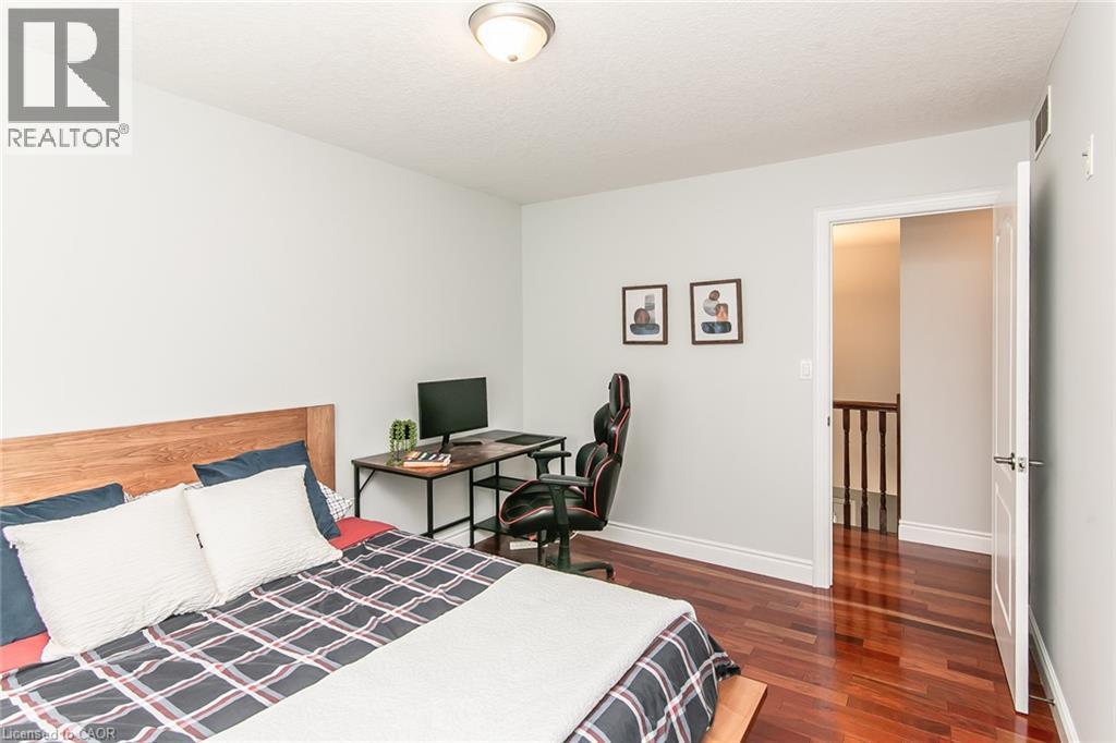 563 Woolgrass Avenue, Waterloo, ON - Indoor Photo Showing Bedroom