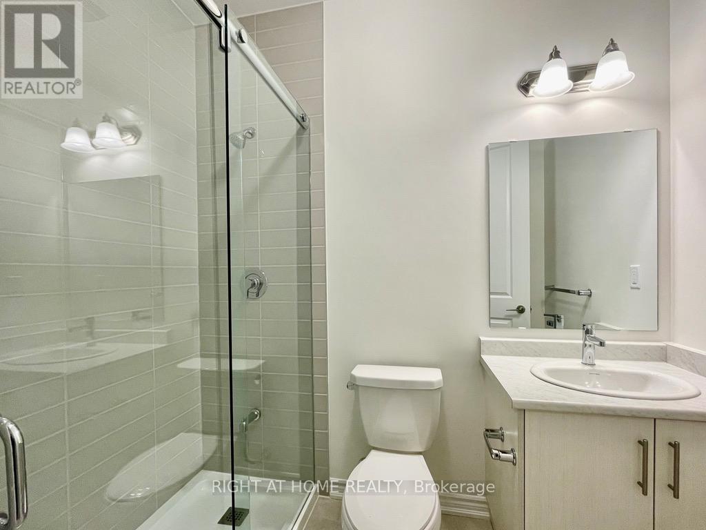 64 Gemini Drive, Barrie, ON - Indoor Photo Showing Bathroom