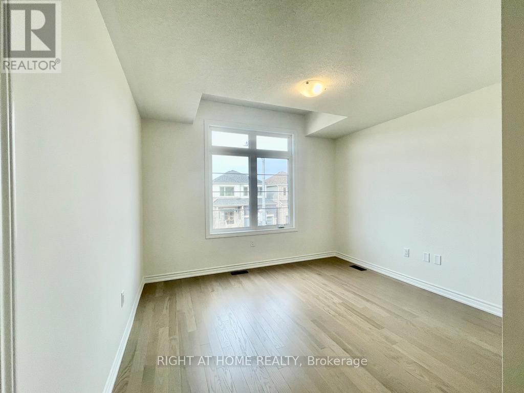 64 Gemini Drive, Barrie, ON - Indoor Photo Showing Other Room