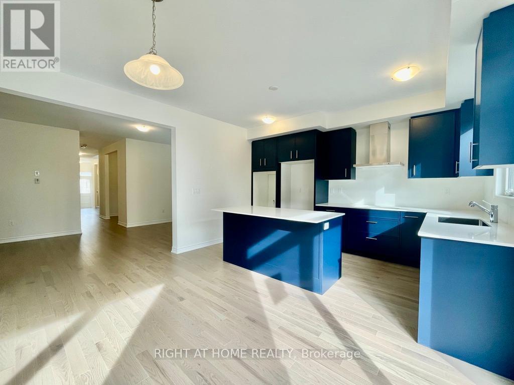 64 Gemini Drive, Barrie, ON - Indoor Photo Showing Kitchen
