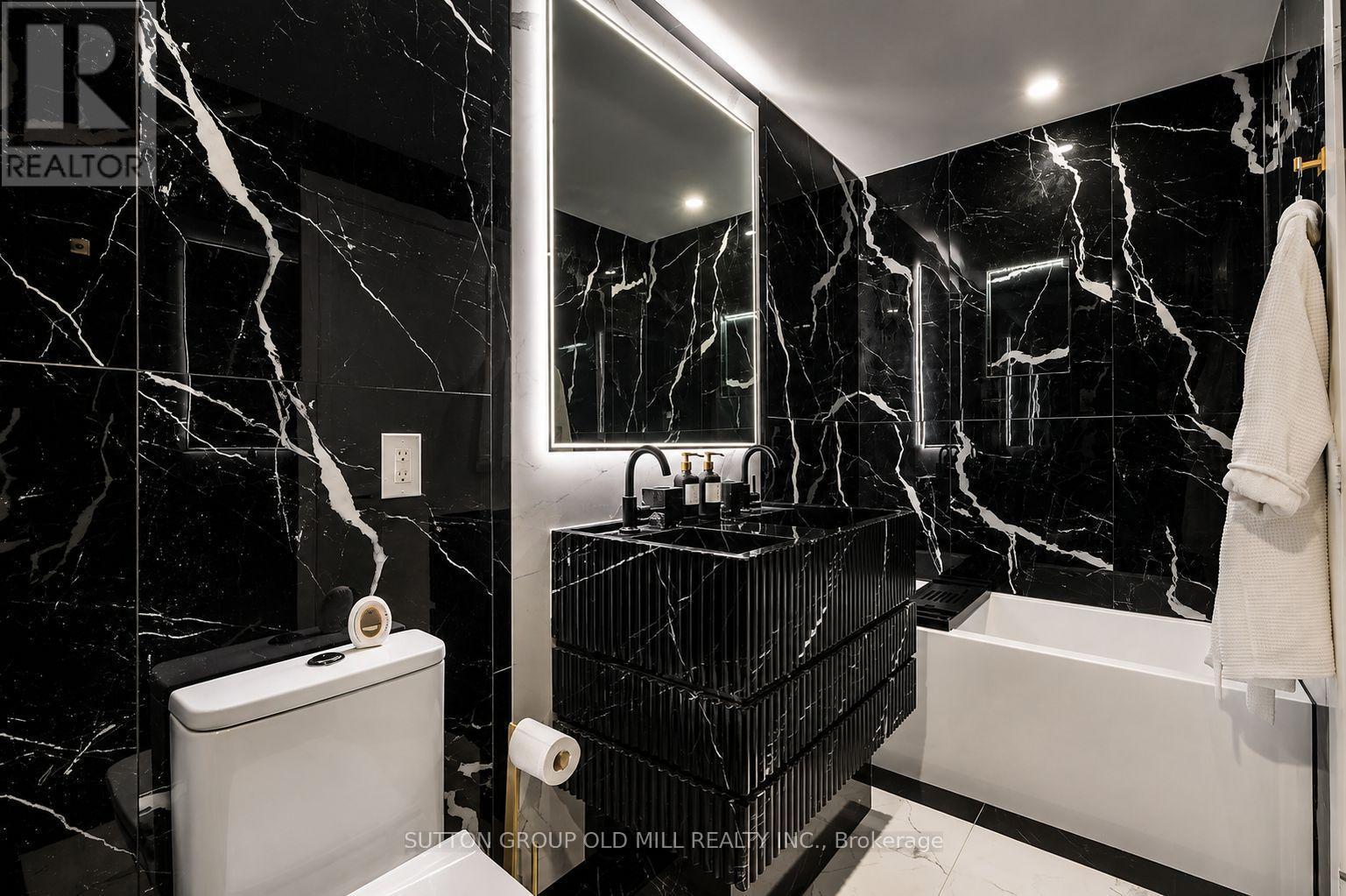 2505 - 103 The Queensway, Toronto, ON - Indoor Photo Showing Bathroom