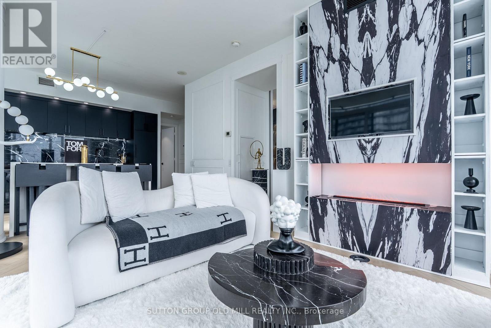 2505 - 103 The Queensway, Toronto, ON - Indoor